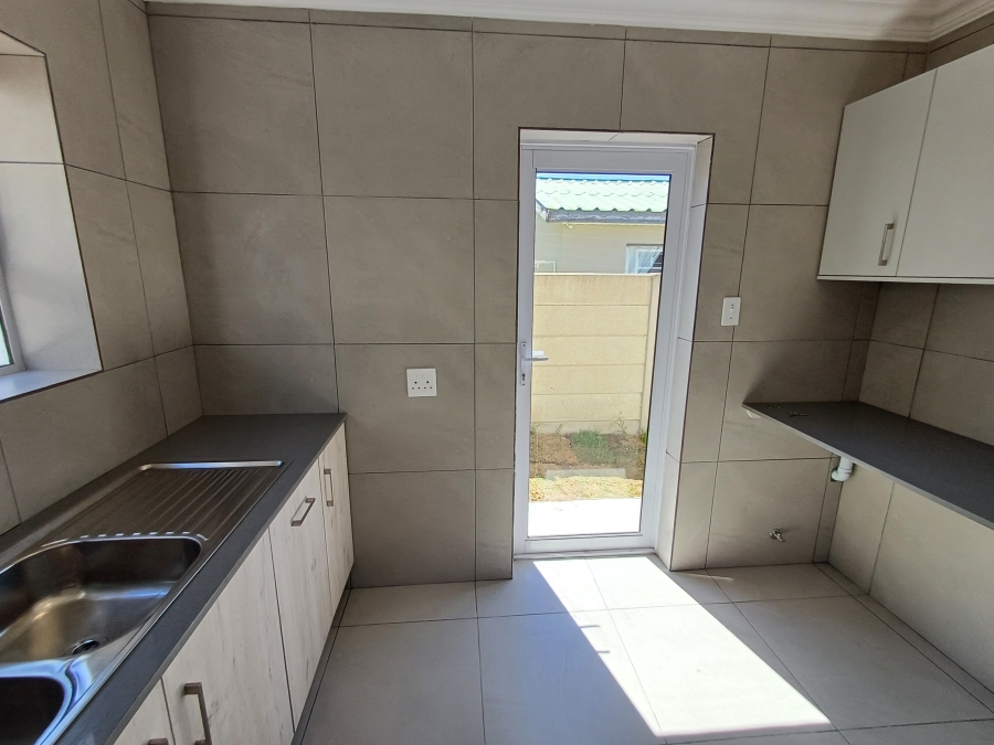 3 Bedroom Property for Sale in Palmiet Western Cape